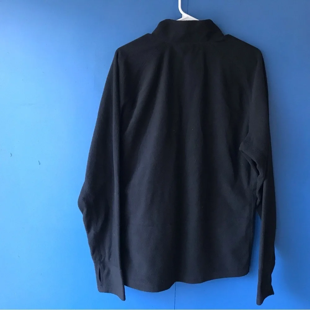 The North Face Black Fleece Jacket with thumb holes
